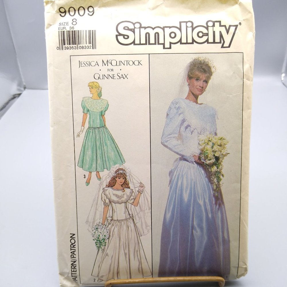 Vintage Sewing PATTERN Simplicity 9009, Jessica McClintock Gunne Sax 1988 Misses